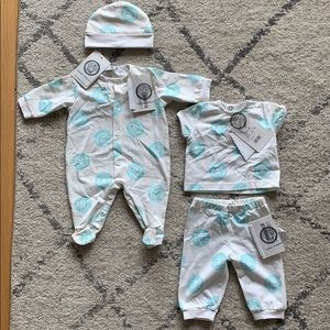 NWT!  Young Versace Infant Cotton Logo 4 Pc Set
